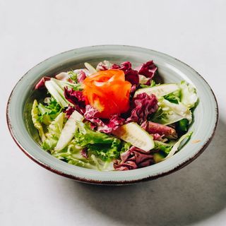 MIX SALATA LISNATA SA POMICAMA
