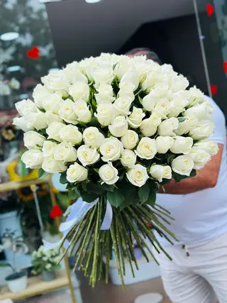 1. თეთრი ვარდები