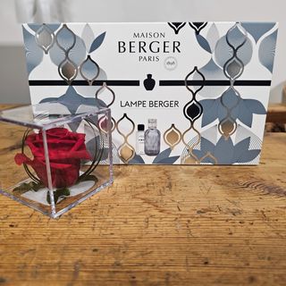 Ambientador Cofre QUINTESSENCE BLEU+ rosa ETERNA roja