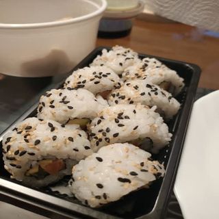 107 - California roll (8 pzas.)