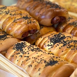 Parówka podwójna w cieście