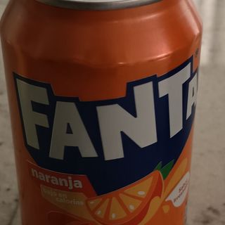 Bote de Fanta de naranja 