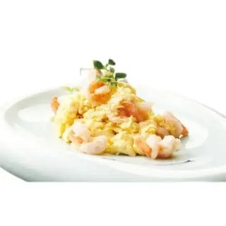 huevos revueltos con gambas