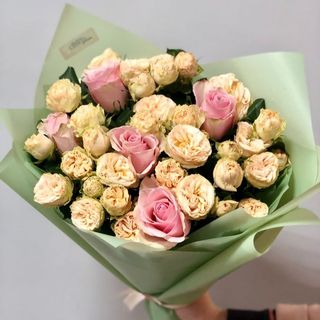 Buchet Blush of Rose 