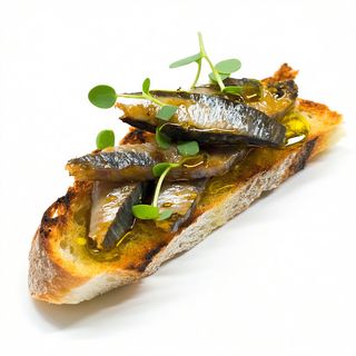 Tosta De Anchoas Y Boquerones