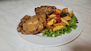 Ceafă de porc la grătar