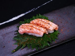 Nigiri Grill Łosoś 2 szt