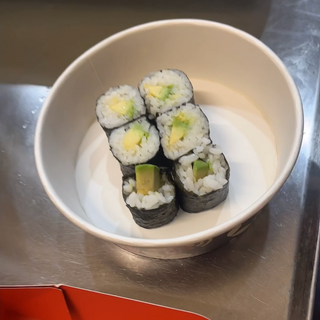 38. Hosso maki avocado - 6 pezzi