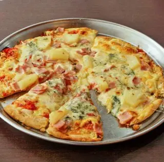 Pizza Tropical Con Roquefort