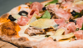 Capricciosa romana secondo Tema