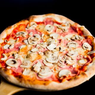 Pizza Prosciutto Picante 100cm x 35cm