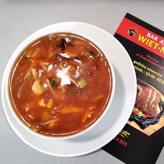 Zupa pekińska kwaśno-pikantna