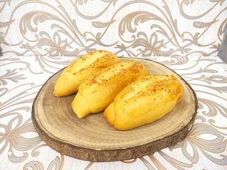 Pan Aliñado Con Queso Pequeño