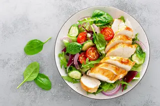 Pileća salata