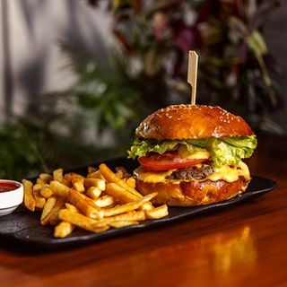 საქონლის ბურგერი