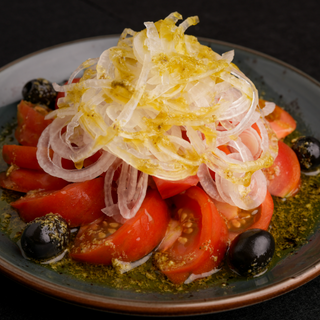 Ensalada De Tomate Con Salsa Pesto