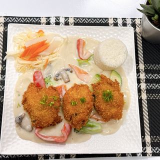 Ryba chrupiąca w sosie z mlekiem kokosowym