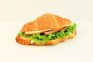 Круасан шинка-сир (160г)