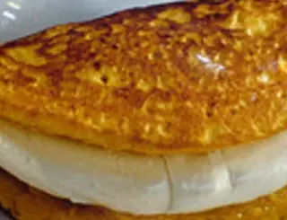 Cachapa Con Queso De Mano Y Jamón York (1 Ud.)