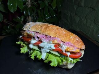 ჩაბატა ქათმის სტეიკით