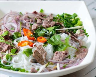 Celebra pho cu carne de vita