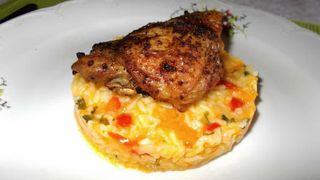 Pulpe de pui dezosate cu orez cu legume