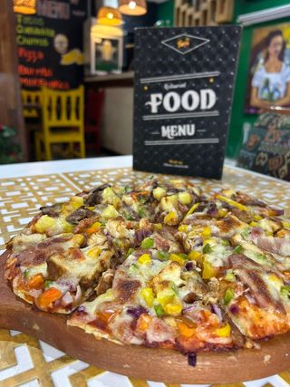 Beef And Chicken Pizza