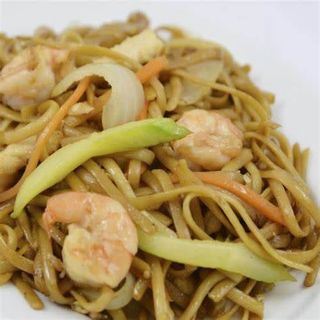 Tallarines Fritos Con 3 Delicias