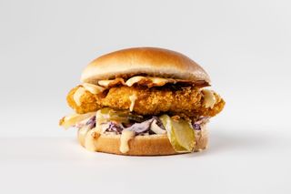 Meniu American Dream Burger cu cartofi si Racoritoare (330ml)