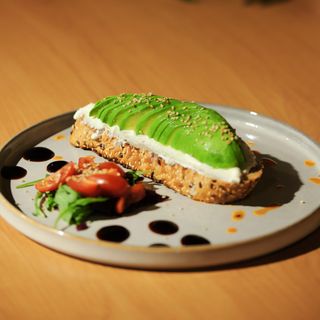 Toast cu Avocado