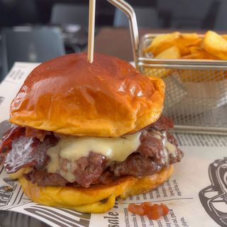 Smash Burger Cheese + Patatas