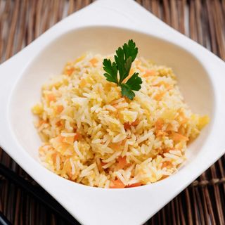 Arroz Salteado Con Huevo Y Zanahoria