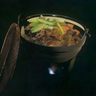 72A - Tallarines Especial con Solomillo de Ternera