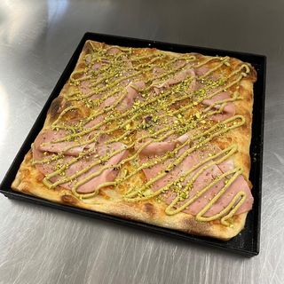 Mortadella e pistacchio