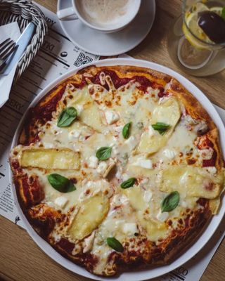 Pizza Quattro Formaggi 30cm