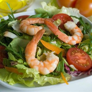 Salatka z krewetkami