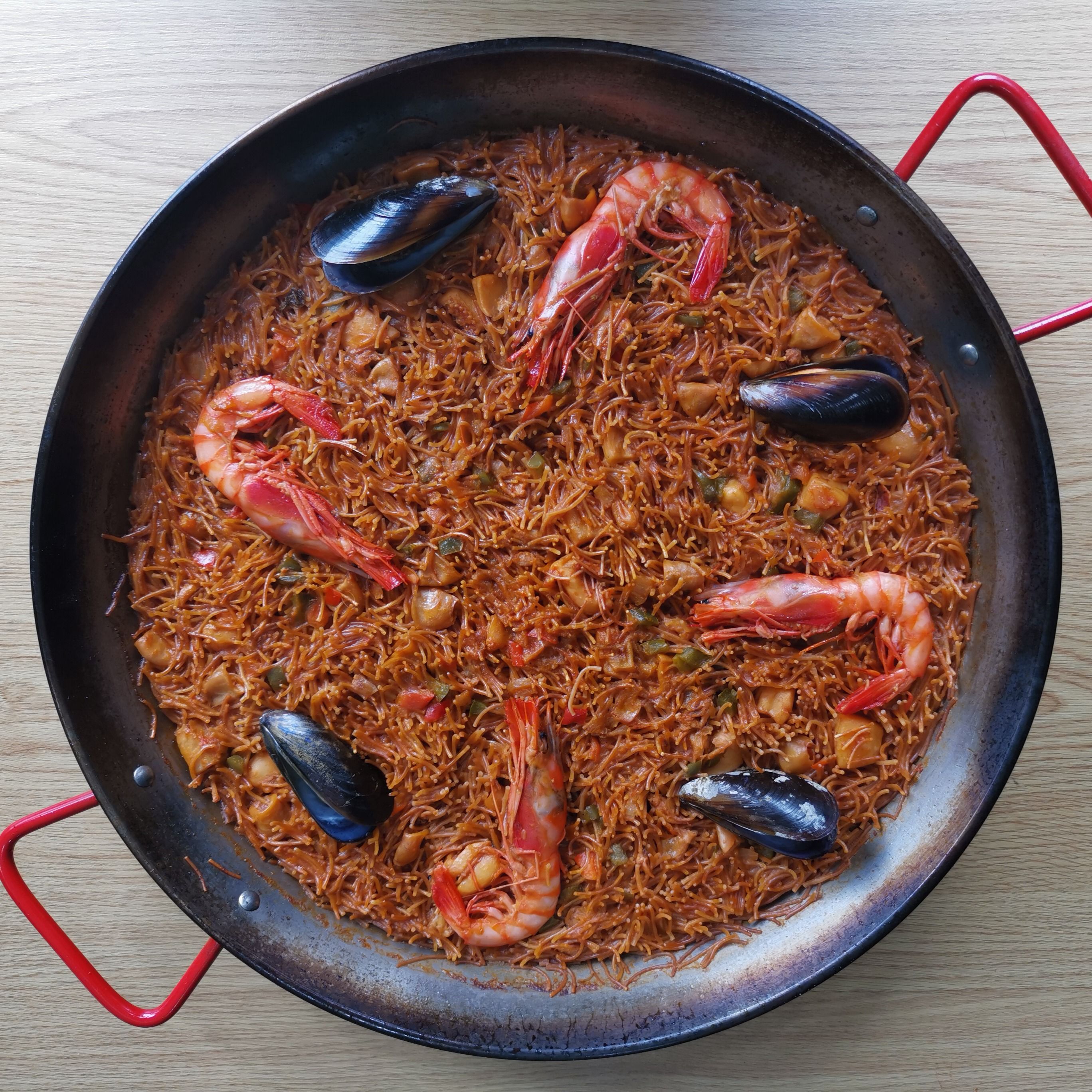 Fideuà A La Marinera