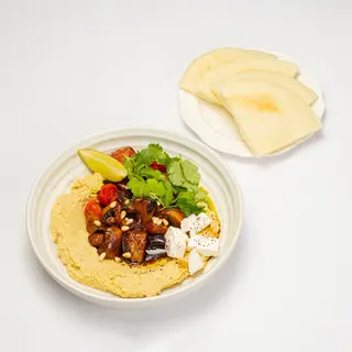 Хумус с запечёнными овощами и грибами