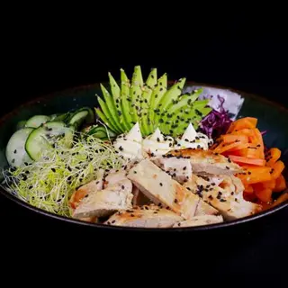 Frango Grelhado no Poke Bowl