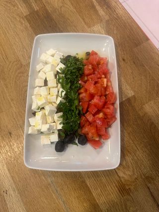 Салата бяло, зелено, червено (300г)