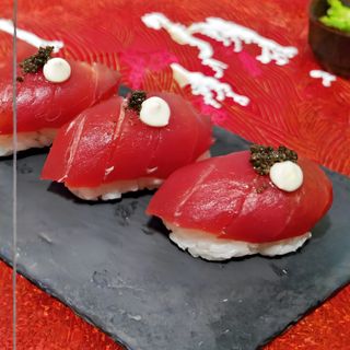 91. Nigiri De Atún (2 Uds.)