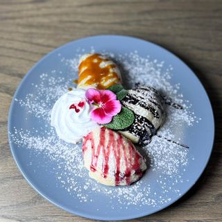 Вареники на пару з вишнею (300 г)