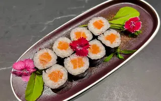 202.- Maki Salmón