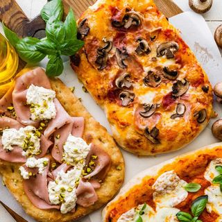 Pinsa quattro formaggi (Bianca) 