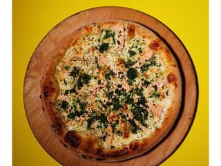 Піца Сальмоне з шпинатом  (500г)