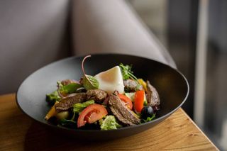 Мясной салат