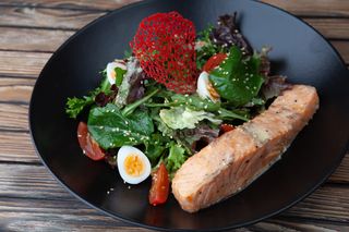 Салат с семгой (240 гр.)