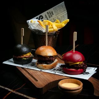 Trio Burger 
