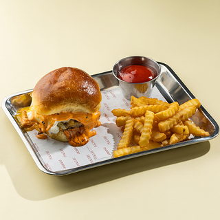 პიაჩერე ბურგერი