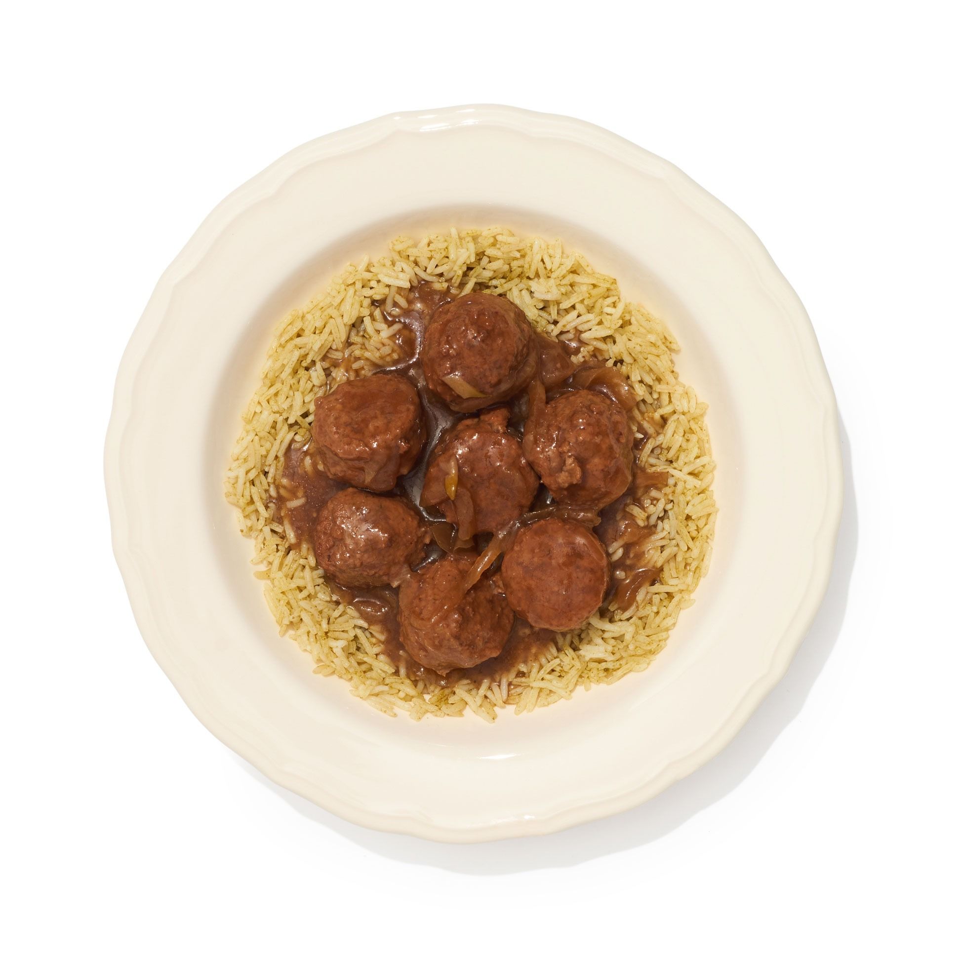 Albóndigas encebolladas calientes